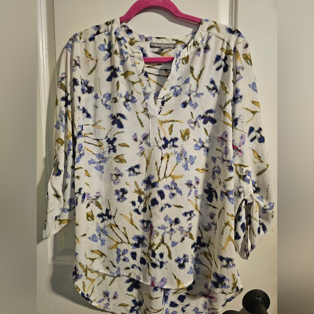 DANIELRAINN womens blouse.